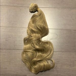 NEW DIRTY BLONDE CLIP INS HAIR EXTENSIONS